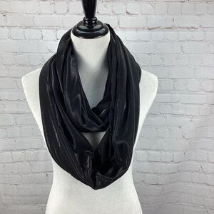 NWT MiraRae Black Metallic Infinity Scarf OS Athleisure Comfy